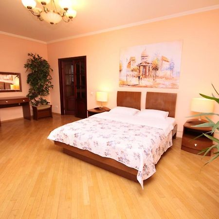 Inn Home Apartments - Livoberezhna Kiev Eksteriør billede