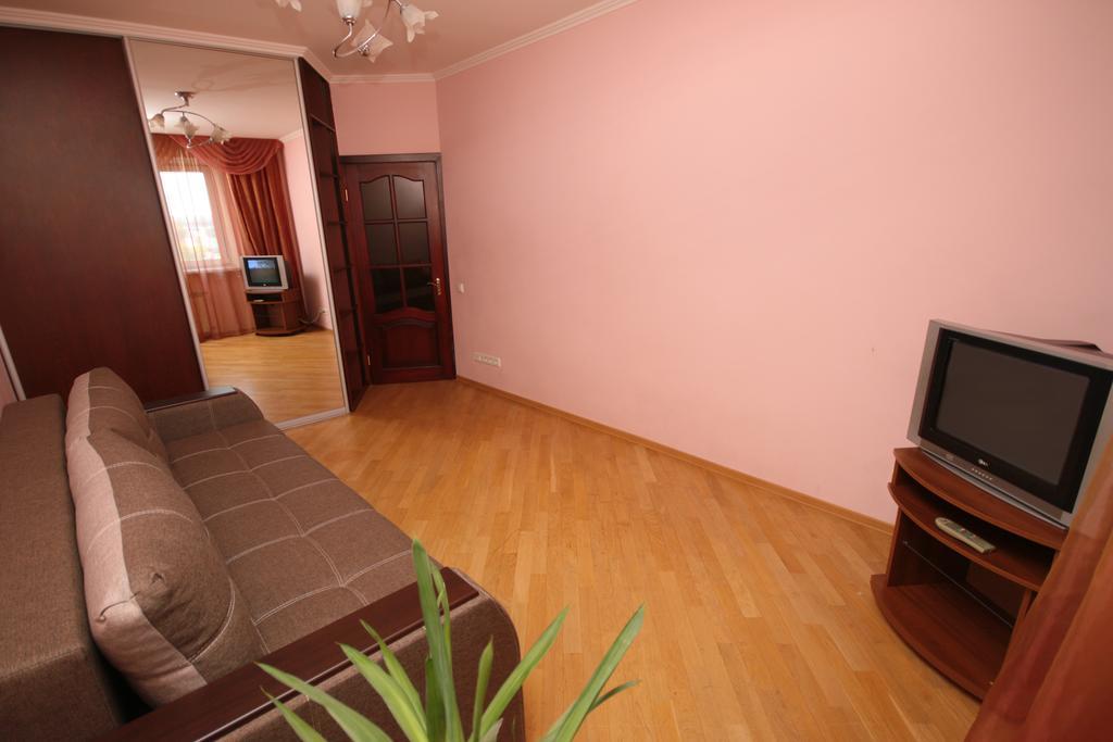 Inn Home Apartments - Livoberezhna Kiev Eksteriør billede